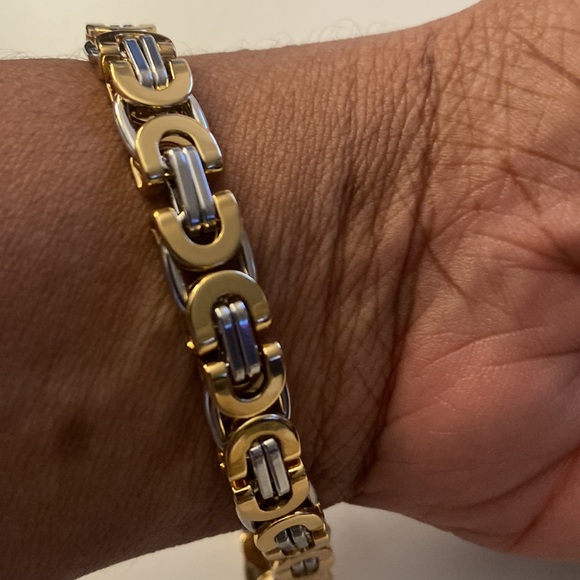 Men’s Stainless Steel Egyptian Byzantine Flat Necklace & Bangle Set - Picture 5 of 9